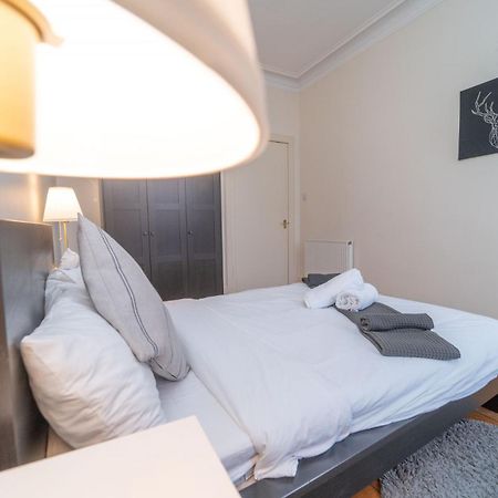 Large City Corner Apartment 에든버러 외부 사진